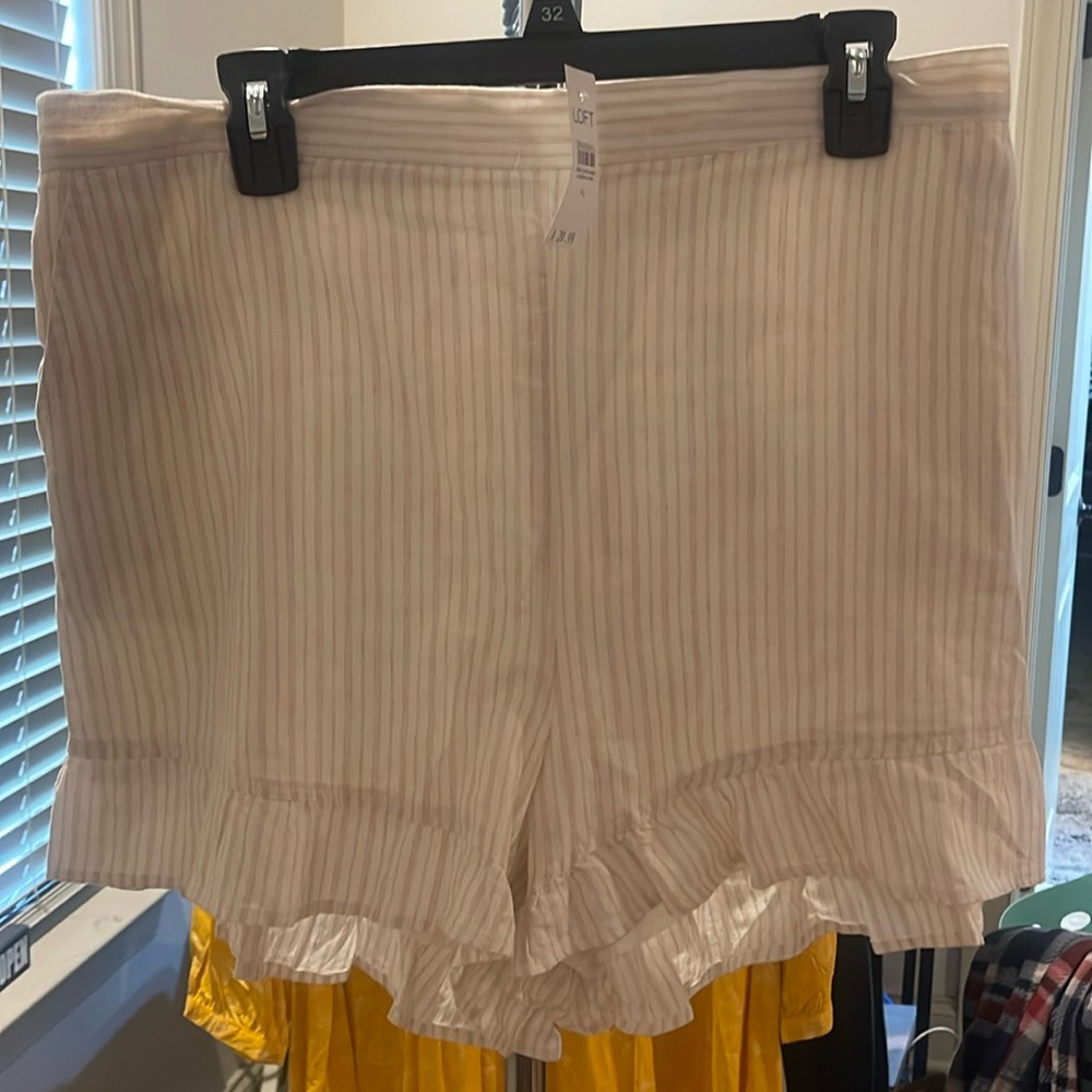 Loft Ruffle Shorts NWT